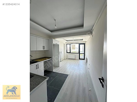 Lapseki Yenice Köy yolunda sıfır 1+1 ara kat kiralık daire