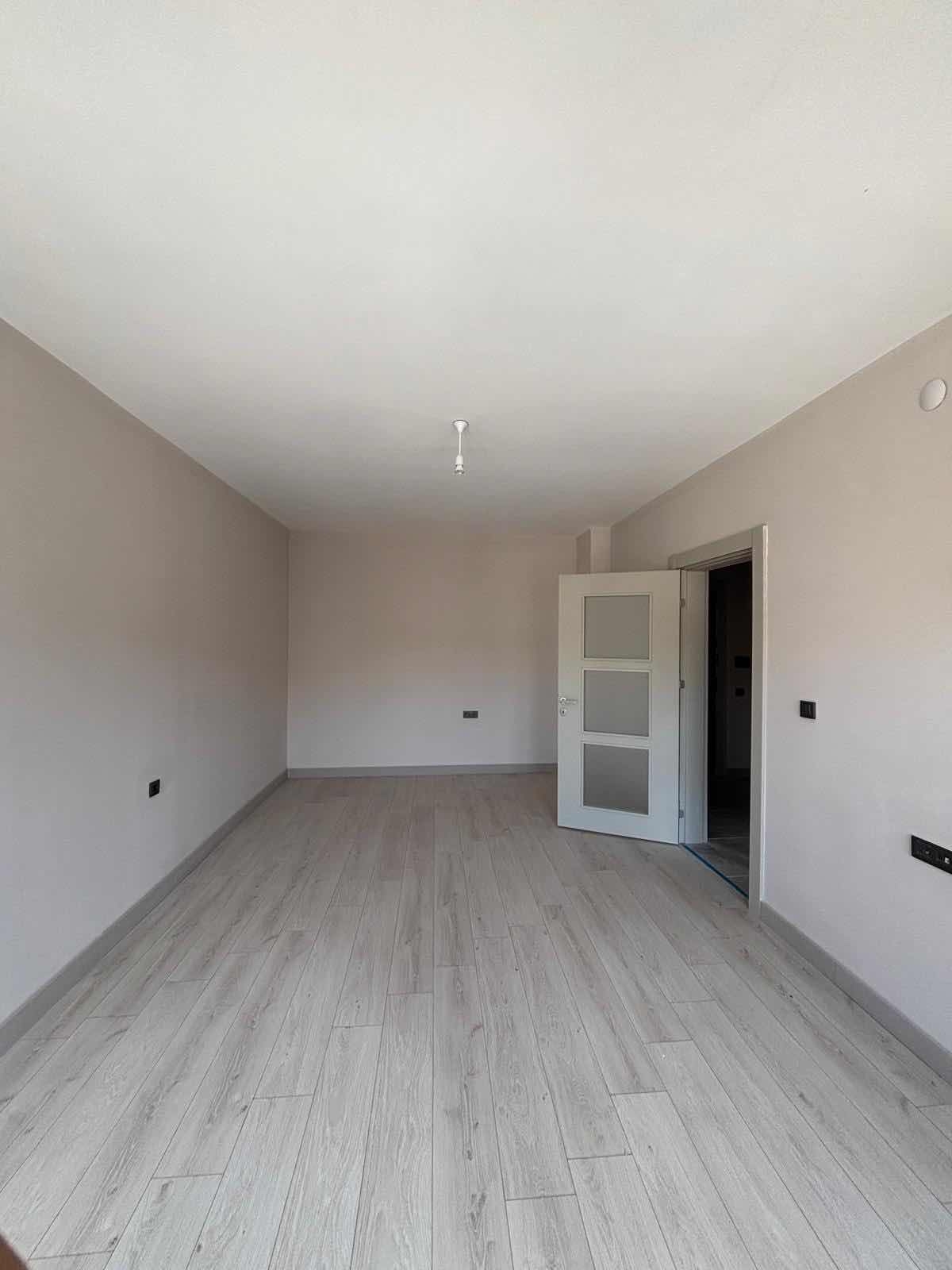 Ezine TOKİ'de kiralık sıfır 2+1 ara kat daire